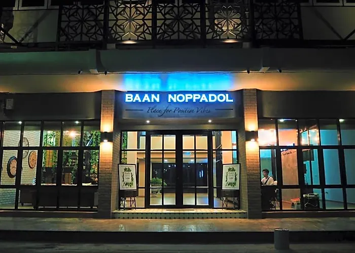 Baan Noppadol & Bangna Hotel 2*