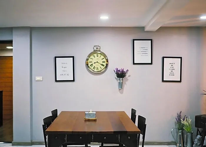 Baan Noppadol & Bangna 2*
